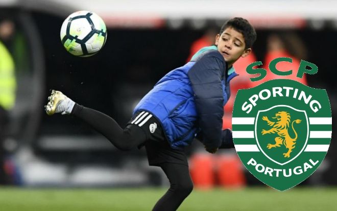 Con trai Cristiano Ronaldo được CLB cũ của cha mời ký hợp đồng