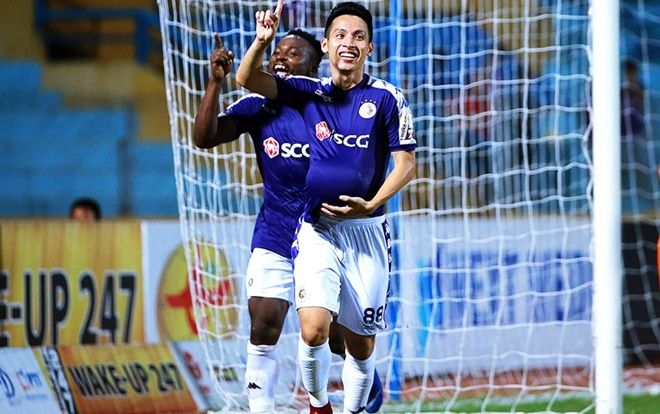 CLIP: Quang Hải dự bị, Hà Nội vẫn thị uy sức mạnh trước Sài Gòn