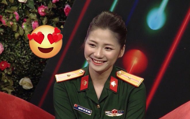 Chàng trai 25 tuổi chưa từng yêu ai gặp và quyết định hẹn hò nữ Thiếu úy xinh đẹp như hotgirl