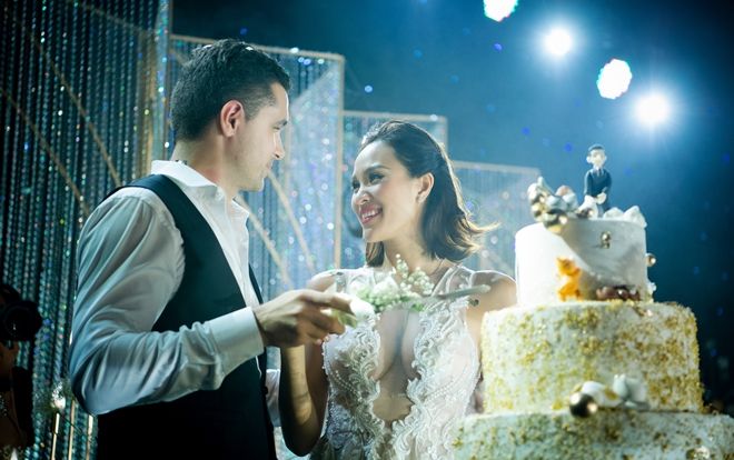 Choáng với giá trị bộ trang sức của Phương Mai diện trong ngày cưới