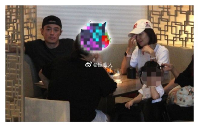 Lâm Tâm Như - Hoắc Kiến Hoa khiến mọi người ghen tỵ khi lần đầu lộ ảnh hạnh phúc bên cạnh con gái