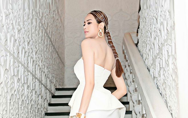 Ở ẩn lâu ngày, vừa tái xuất 'yêu nữ hàng hiệu' Sella Trương đã chiếm trọn spotlight tại show thời trang