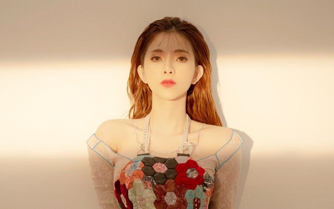 Tìm ra thông tin cô gái cực gợi cảm như bản sao HyunA