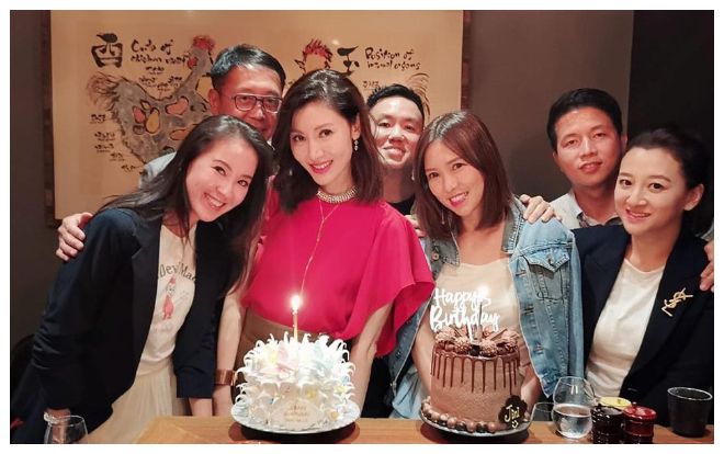 Hoa hậu đẹp nhất lịch sử Hong Kong Lý Gia Hân được chồng tỷ phú cưng hơn trứng mỏng trong ngày sinh nhật 49