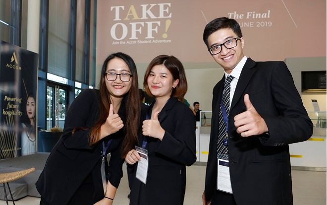 Sinh viên Đại học Kinh tế Quốc dân xuất sắc trở thành nhà vô địch cuộc thi quốc tế Accor Takeoff 2019
