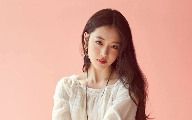 Sulli thẳng thắn lên tiếng đáp trả những bình luận về việc sử dụng thuốc và thói quen 'thả rông' của mình