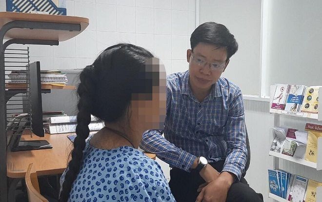 Cảnh đời mồ côi của bé gái 14 tuổi nghi bị cậu ruột cưỡng hiếp đến có thai: 'Cậu dặn lên phá xong rồi về, không được kể với ai'