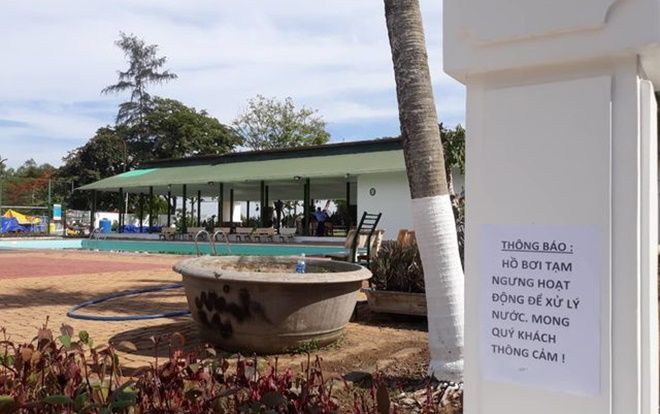 Tắm trong hồ bơi khách sạn, hai nam sinh ở Quảng Ngãi tử vong