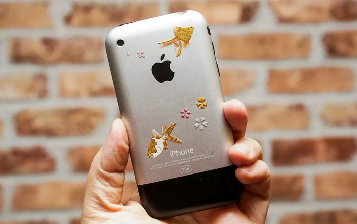 Bạn có thể đã giàu to nếu dùng tiền mua cổ phiếu của Apple thay vì iPhone, iPad