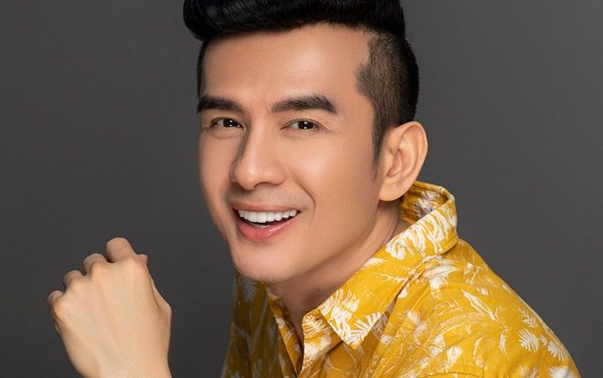 Cả trời thanh xuân với 165 ca khúc của Đan Trường sẽ được gói gọn chỉ trong… một chiếc USB