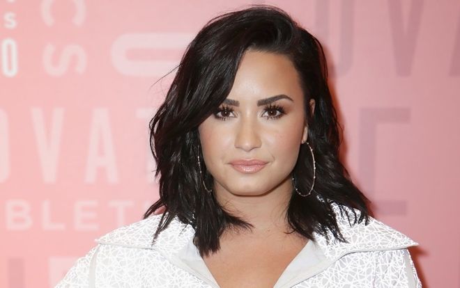 Demi Lovato đã sẵn sàng chia sẻ về bê bối nghiện ngập trong album mới