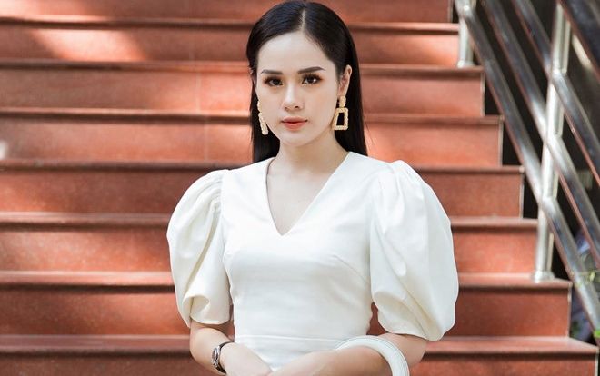 Bạn gái sao U23 Việt Nam gây sốt khi vào chung kết Hoa hậu