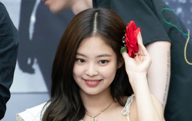 Bị master fansite 'lơ' đẹp và đây là phản ứng gây chú ý của Jennie (BlackPink)