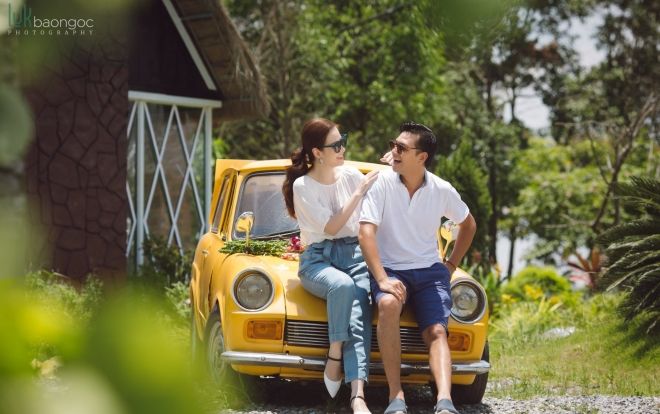 Kỷ niệm mối tình đẹp hơn 20 năm, MC Đan Lê tung bộ ảnh lãng mạn với đạo diễn Khải Anh