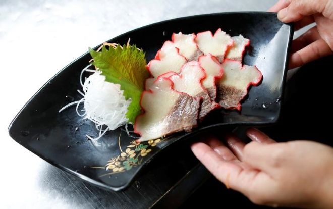 Cận cảnh ngành công nghiệp cá voi từ đại dương đến bàn tiệc ở Nhật Bản