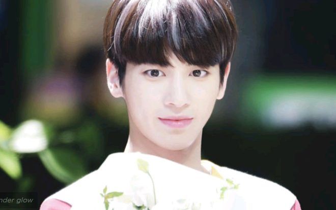 5 thần tượng Hàn Quốc sinh ra để đóng phim tình cảm học đường