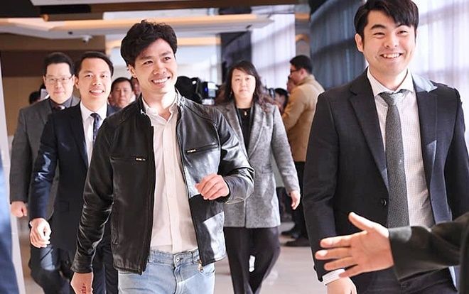 Ký hợp đồng kỷ lục, bầu Đức và Công Phượng đi vào lịch sử bóng đá Việt Nam!