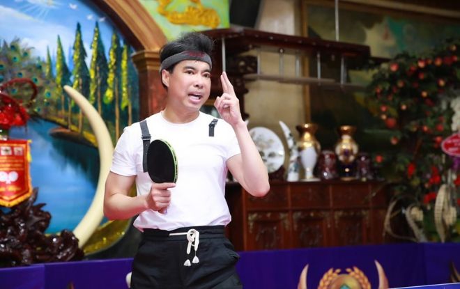 Chi 300 triệu xây phòng tập bóng bàn tại biệt thự 100 tỷ, Ngọc Sơn tổ chức luôn giải đấu cho sinh viên