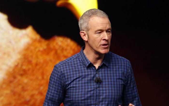 Vì sao Jeff Williams được chọn để thay thế huyền thoại thiết kế Jony Ive tại Apple?