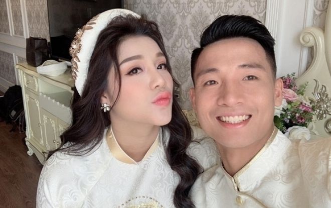 Vợ tương lai của Bùi Tiến Dũng có bầu, sắp sinh em bé