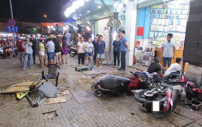 Vụ ô tô Mercedes đâm hàng loạt xe máy: Lời kể hãi hùng từ các nhân chứng gần hiện trường