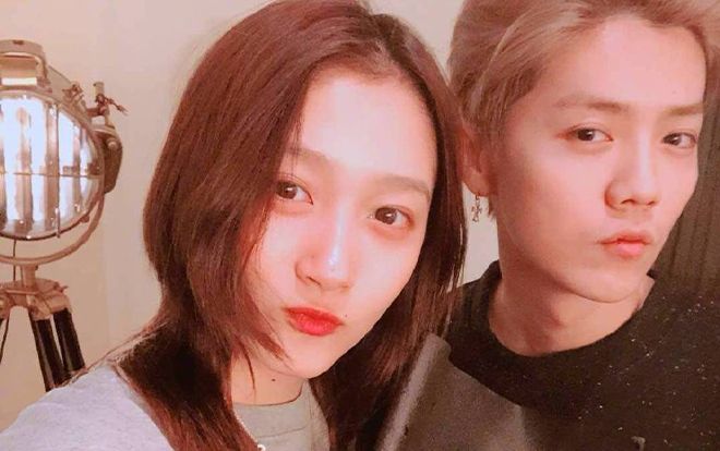 Lộc Hàm liên tục giới thiệu Quan Hiểu Đồng với bạn bè, tin vui của cả hai đã sắp đến?