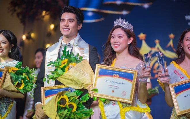 Siêu mẫu Tuân Lucas và dàn hoa khôi khủng hội ngộ trong đêm Gala Miss & Mister Hà Nội 2019