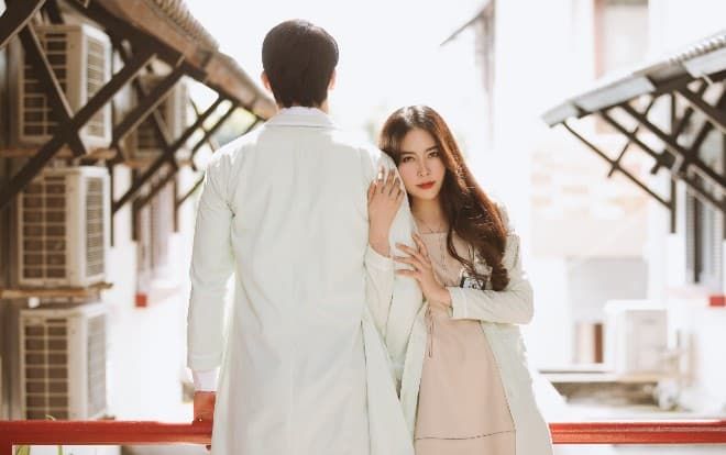 Mừng phim ngắn đạt 1 triệu lượt xem, Nam Em tung bản OST não nề lụi tim người hâm mộ