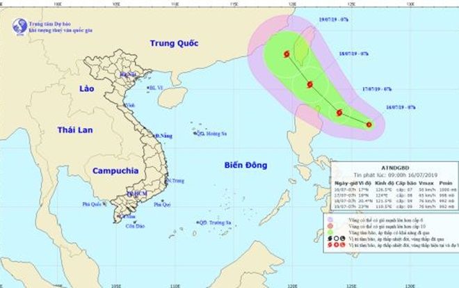 Xuất hiện áp thấp nhiệt đới giật cấp 9 gần Biển Đông có khả năng mạnh lên thành bão