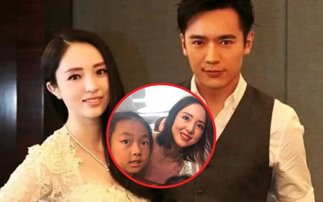 Sau khi ly hôn Cao Vân Tường và nắm giữ toàn bộ tài sản, Đổng Tuyền tươi cười rạng rỡ tại sự kiện