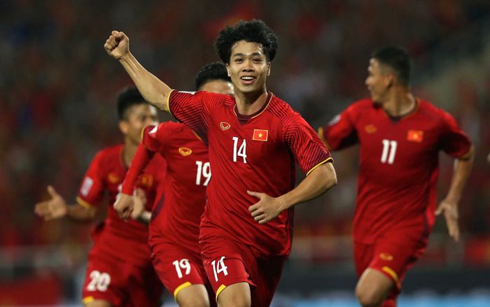CĐV Thái Lan sung sướng vì chỉ phải gặp Việt Nam ở vòng loại World Cup 2022
