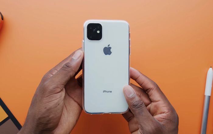 Trên tay mô hình iPhone 11: Đẹp thế này, bảo sao iFan không hào hứng!