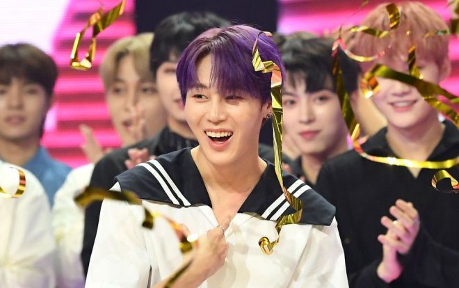 Ha Sung Woon (Wanna One) đánh bại Baekhyun và Gfriend, đứng nhất 'Show Champion': Knet nói gì?