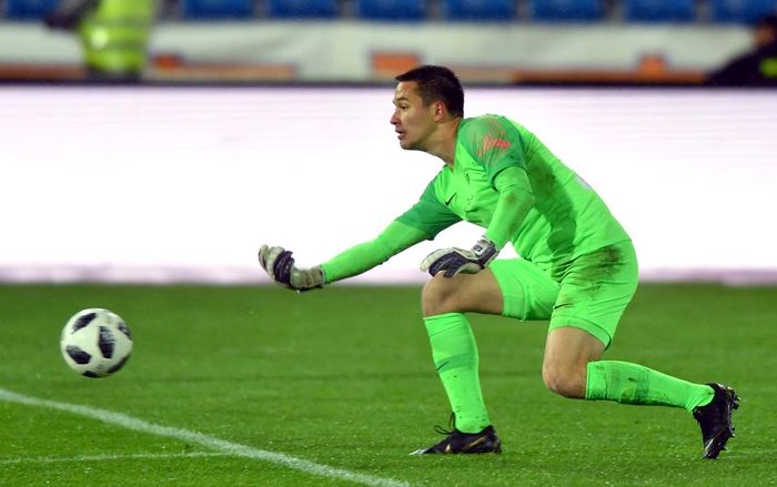 Gặp phải Thái Lan, fan tha thiết mời Filip Nguyễn về Việt Nam