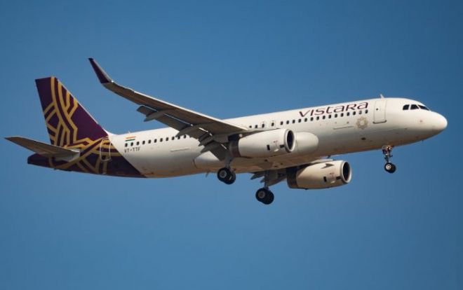 Hành khách 'sợ xanh mặt' vì máy bay cạn nhiên liệu, suýt đâm thẳng xuống đất