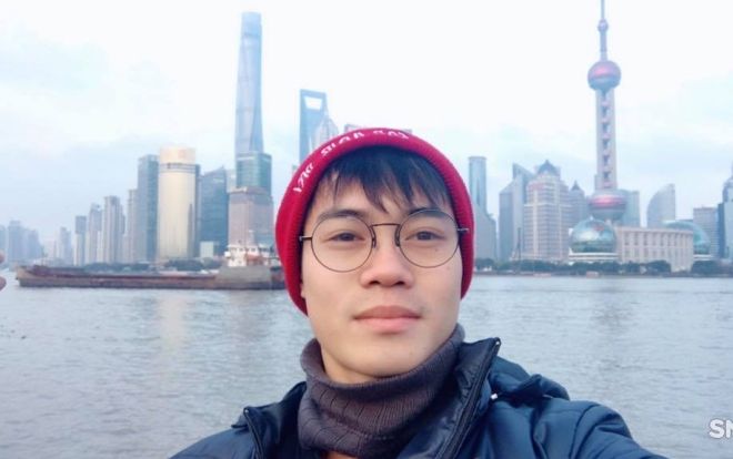 Văn Toàn sợ chuột, đá bay nắp chai