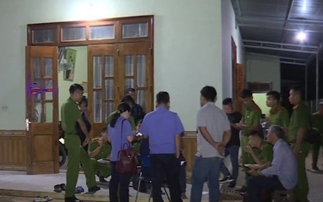 Lý lịch bất hảo của gã đàn ông dùng súng AK bắn người tình rồi tự sát