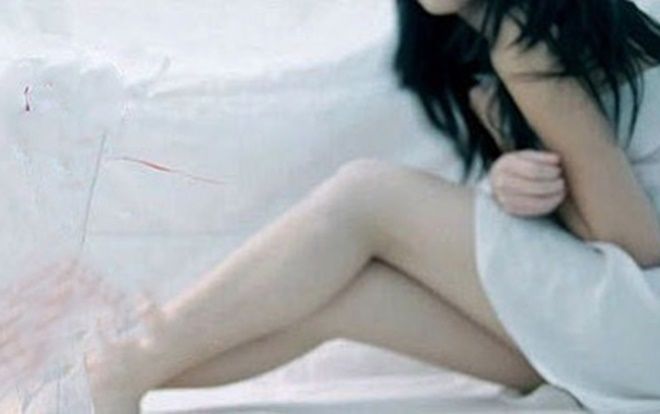 Dụ dỗ gái trẻ vào khách sạn để 'kiểm tra' trước khi làm việc, thanh niên chụp ảnh nhạy cảm tống tiền