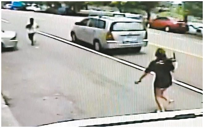 Con gái ngỗ ngược cầm dao truy sát, chém mẹ nhiều nhát chỉ vì chuyện nhỏ nhặt này