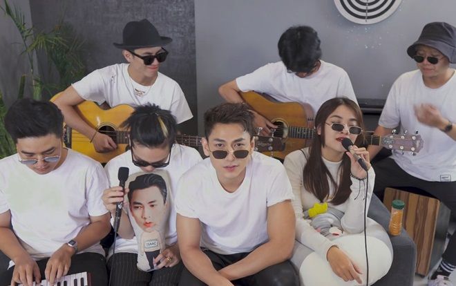 Clip: Isaac biến tấu 'Đau đầu' thành bản acoustic mộc mạc, fan chỉ biết thốt lên: 'Xuất sắc!'