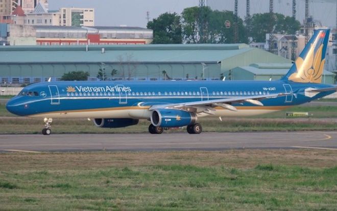 Vietnam Airlines hạ cánh khẩn cấp xuống Đà Nẵng để cấp cứu cho hành khách bị thương