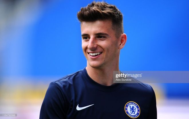 'Tiểu Beckham' cực điển trai, ghi cú đúp trong vòng 3 phút giúp Chelsea lội ngược dòng