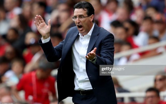 HLV Unai Emery điên tiết, bất lực trong ngày Arsenal mất cúp trên sân nhà
