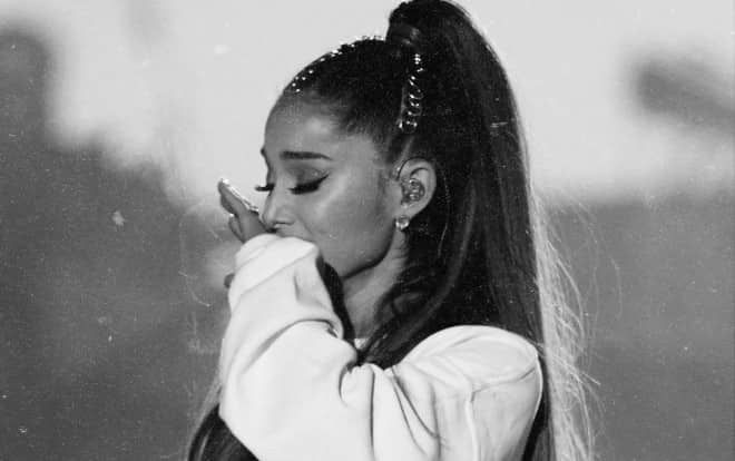 Ariana Grande bị chỉ trích dữ dội vì câu bông đùa kém duyên động chạm đến người đã khuất