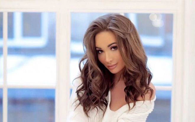 Cô gái xinh đẹp bị cắt cổ, nhét thi thể khỏa thân vào vali nghi do ghen tuông