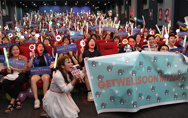 Fandom của TWICE - ONCE Việt Nam tổ chức offline với sự góp mặt của Annabell, Jorker và Vô diện