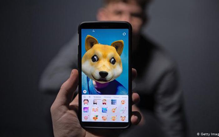 Công ty 'cha đẻ' của TikTok xác nhận sẽ ra mắt điện thoại thông minh