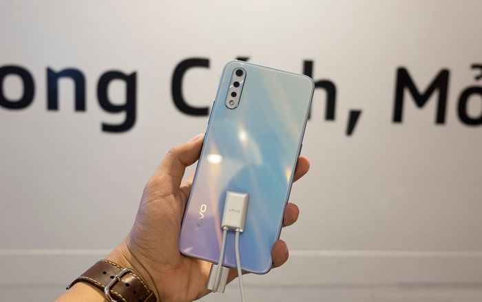 Vivo S1 chính thức ra mắt tại Việt Nam: Camera selfie 32MP, dung lượng pin 4500mAh