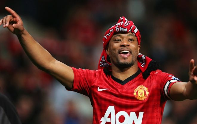 Huyền thoại MU Patrice Evra: Tên 'du côn' vĩ đại của túc cầu giáo