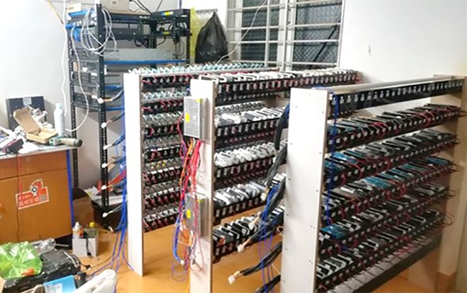 Mô hình 'trồng view' bằng hàng trăm smartphone bất ngờ xuất hiện tại Việt Nam